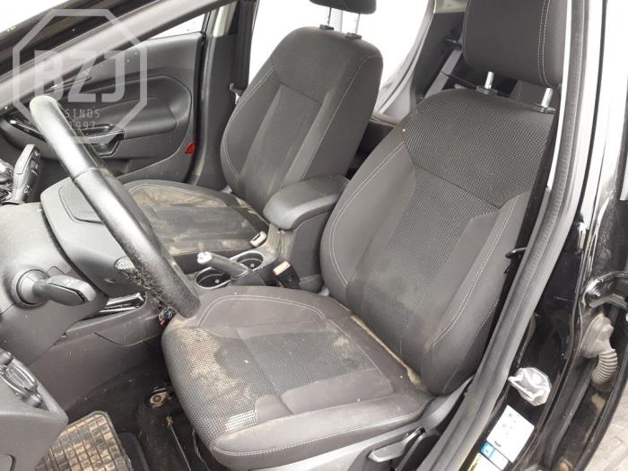 Ford Fiesta 6 1.5 TDCi Sloopvoertuig (2016, Metallic, Zwart)