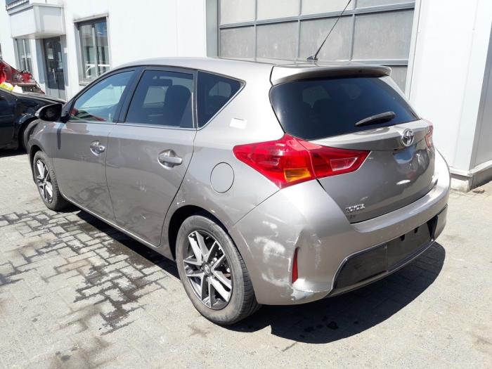Toyota Auris (E18), Hatchback 5-drs, 2012 / 2019<br><small>1.4 D-4D-F 16V, Hatchback, 4Dr, Diesel, 1.364cc, 66kW (90pk), FWD, 1NDTV, 2012-10 / 2019-03, NDE180L-DH; NDE180R-DH</small>