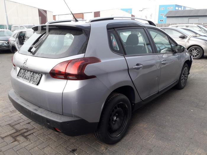 Peugeot 2008 1.2 12V e-THP PureTech 110 Sloopvoertuig (2018, Metallic, Grijs)