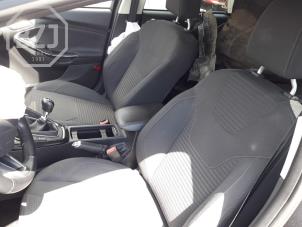 Ford Focus 3 Wagon 2.0 TDCi 16V 150 Sloopvoertuig (2016, Metallic, Grijs)