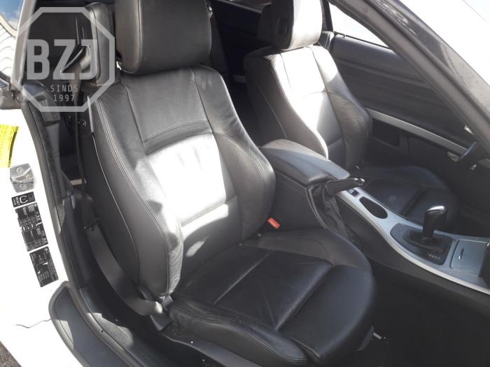 BMW 3 serie 320d 16V Sloopvoertuig (2010, Wit)