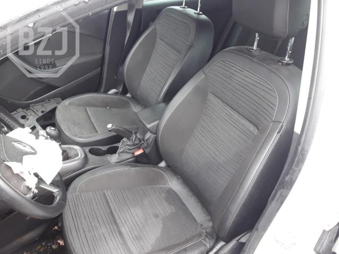 Opel Astra J Sports Tourer 1.6 CDTI 16V Sloopvoertuig (2015, Wit)