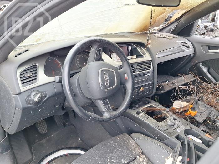 Audi A4 Avant 2.0 TDI 16V Sloopvoertuig (2012, Metallic, Grijs)