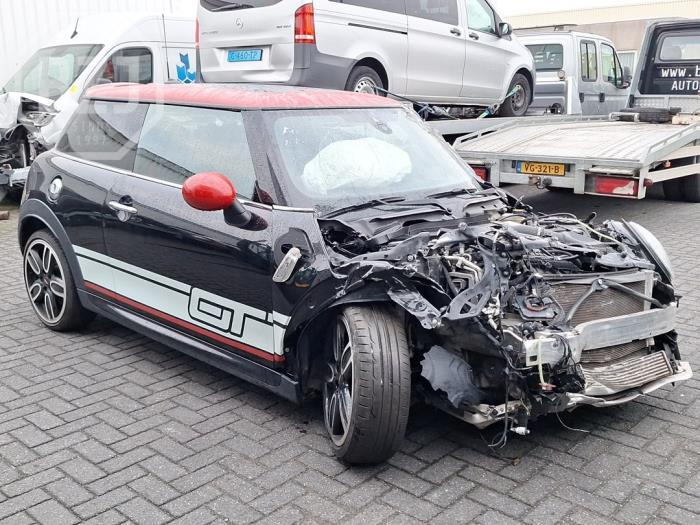 Mini Mini 2.0 16V Cooper S Sloopvoertuig (2019, Metallic, Zwart)