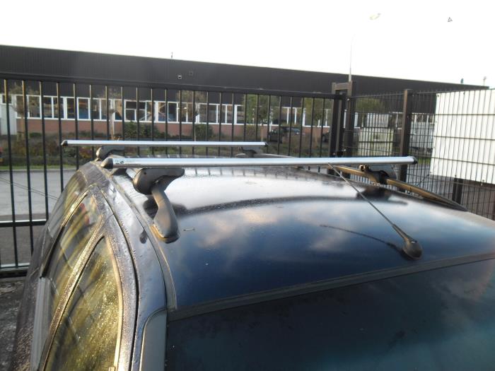 Ford Mondeo II Wagon 1.8i 16V Sloopvoertuig (1998, Blauw)