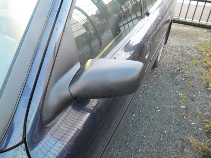 Ford Mondeo II Wagon 1.8i 16V Sloopvoertuig (1998, Blauw)