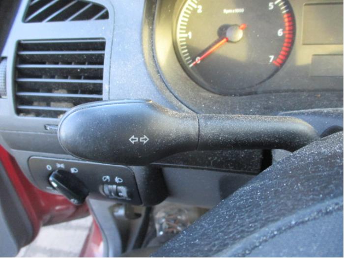 Seat Cordoba 1.6 Sloopvoertuig (2000, Rood)