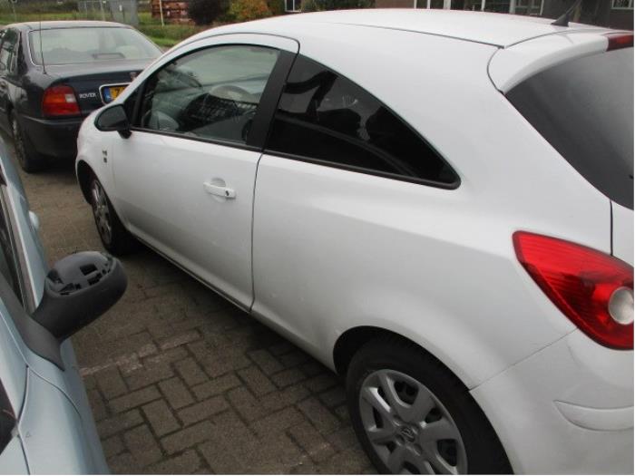 Opel Corsa D 1.3 CDTi 16V ecoFLEX Sloopvoertuig (2010, Wit)