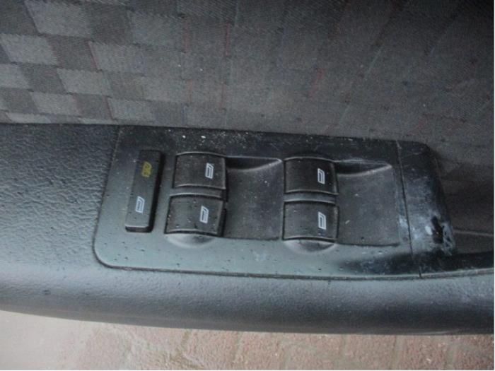 Audi A6 2.5 TDI V6 24V Sloopvoertuig (2001, Blauw)