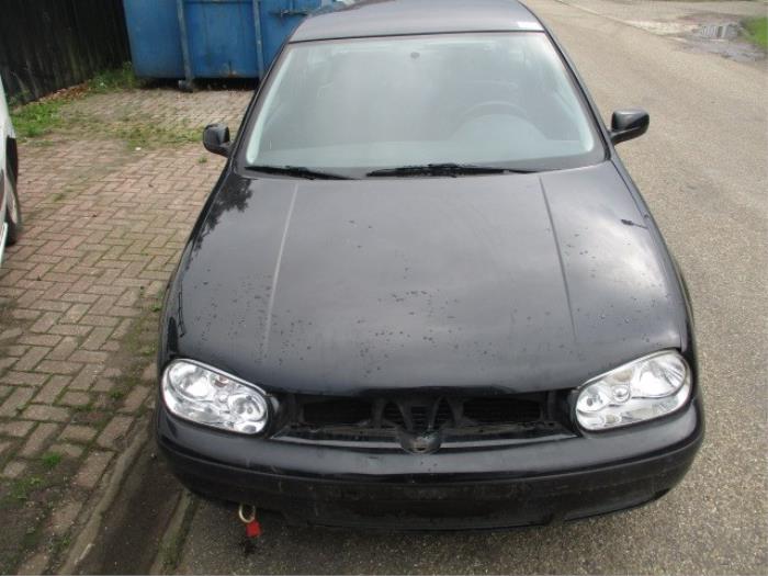 Volkswagen Golf IV 1.6 Sloopvoertuig (1998, Zwart)