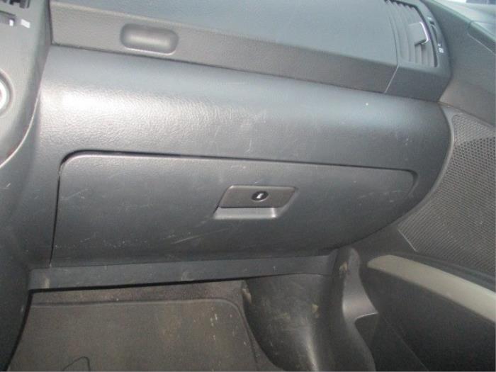 Toyota Corolla Verso 2.2 D-4D 16V Sloopvoertuig (2006, Grijs)