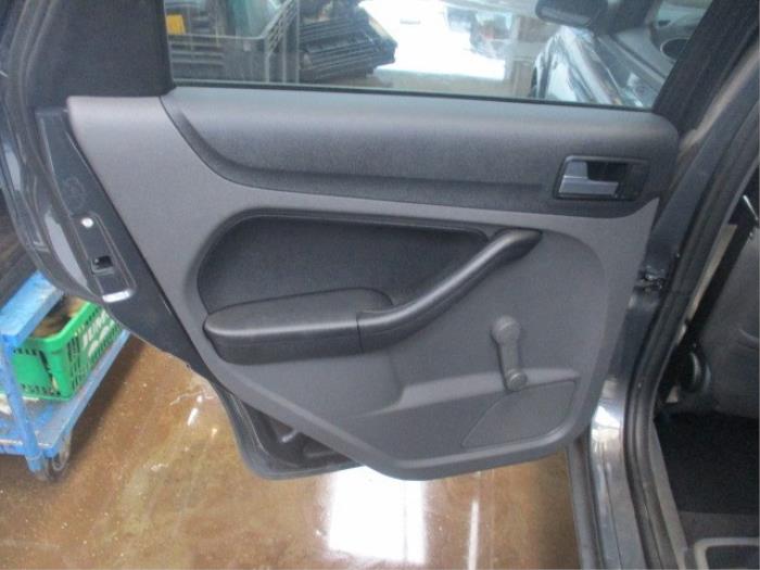 Ford Focus 2 Wagon 1.6 16V Sloopvoertuig (2005, Grijs)