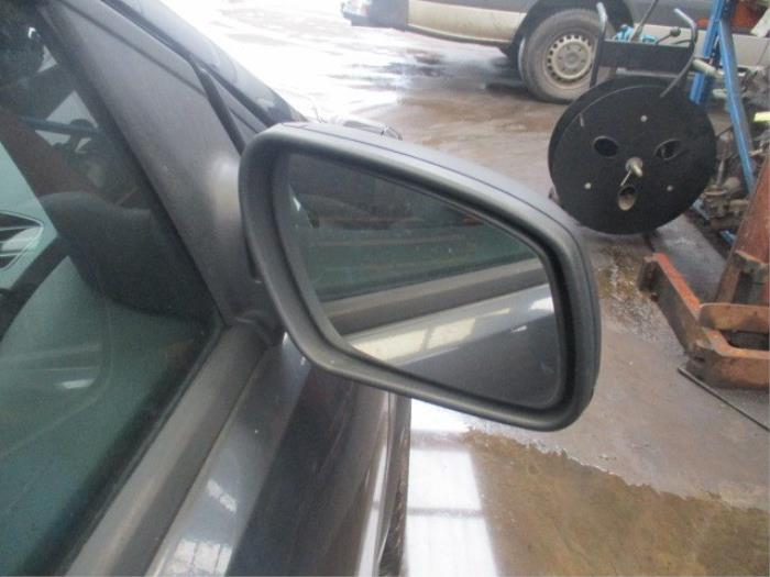 Ford Focus 2 Wagon 1.6 16V Sloopvoertuig (2005, Grijs)