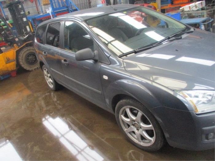 Ford Focus 2 Wagon 1.6 16V Sloopvoertuig (2005, Grijs)