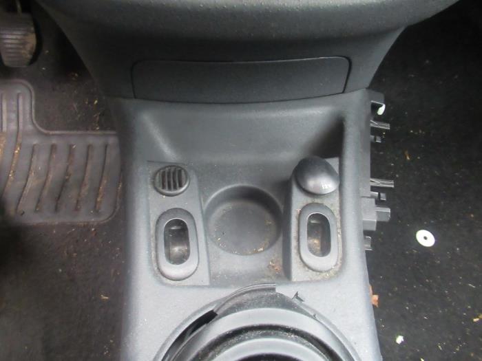 Citroen C2 1.1 Sloopvoertuig (2004, Zwart)