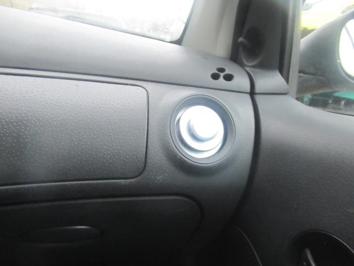 Citroen C2 1.1 Sloopvoertuig (2004, Zwart)