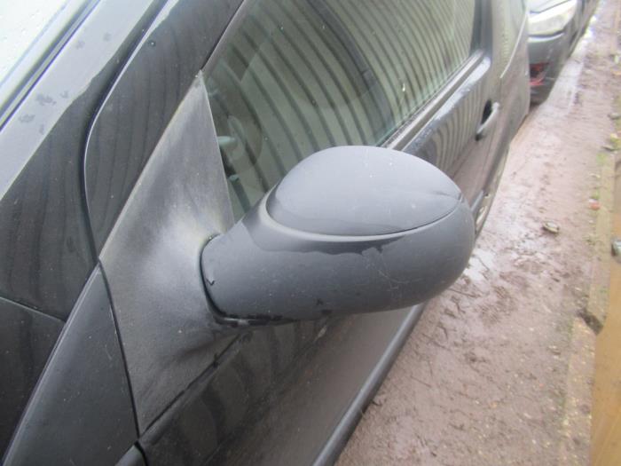 Citroen C2 1.1 Sloopvoertuig (2004, Zwart)