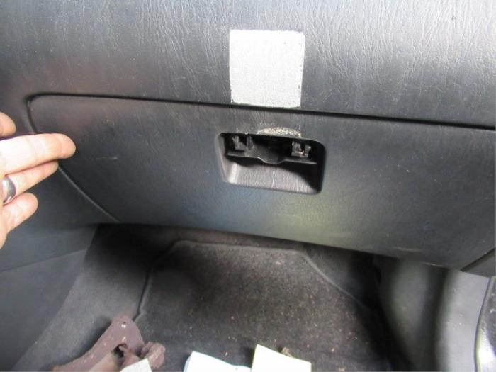 Toyota Corolla 2.0 D-4D 16V 110 Sloopvoertuig (2003, Zwart)