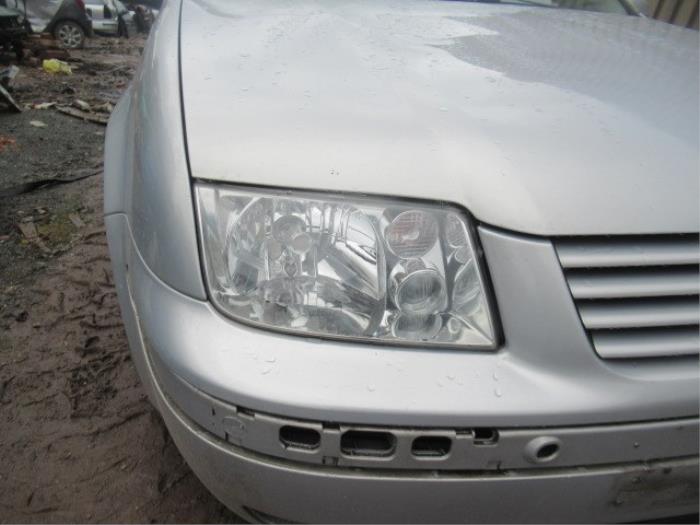 Volkswagen Bora 2.0 Sloopvoertuig (2000, Grijs)