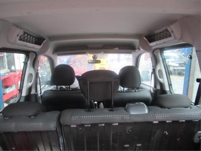 Peugeot Partner Combispace 1.6 HDI 90 16V Sloopvoertuig (2007, Rood)