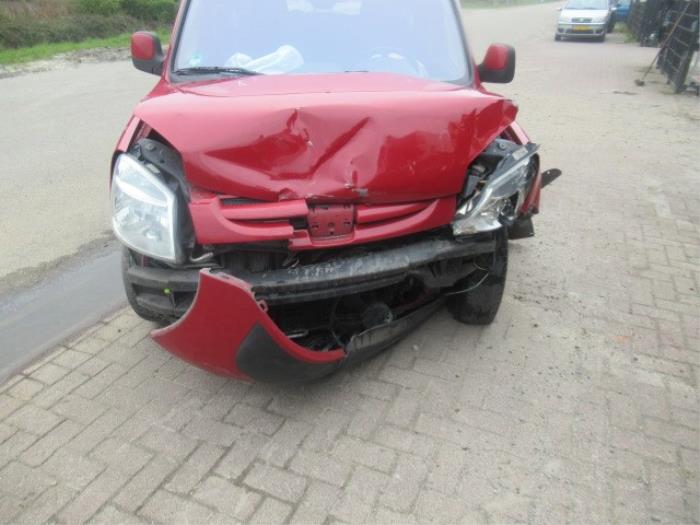 Peugeot Partner Combispace 1.6 HDI 90 16V Sloopvoertuig (2007, Rood)