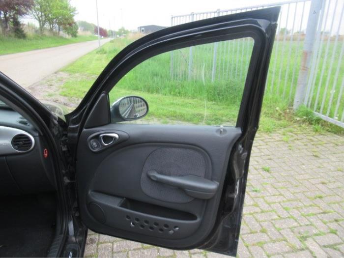 Chrysler PT Cruiser 2.2 CRD 16V Sloopvoertuig (2005, Zwart)
