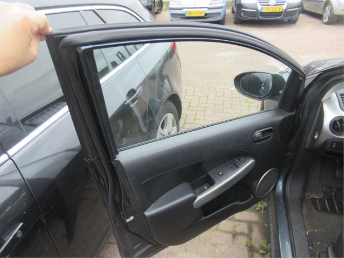 Mazda 2 1.4 CDVi 16V Sloopvoertuig (2008, Donker, Grijs)