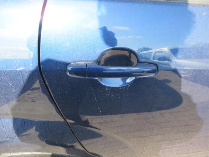 Toyota Corolla Verso 2.2 D-4D 16V Sloopvoertuig (2006, Blauw)