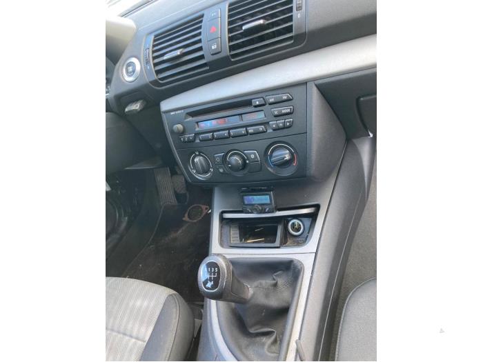 BMW 1 serie 118i 16V Sloopvoertuig (2006, Wit)