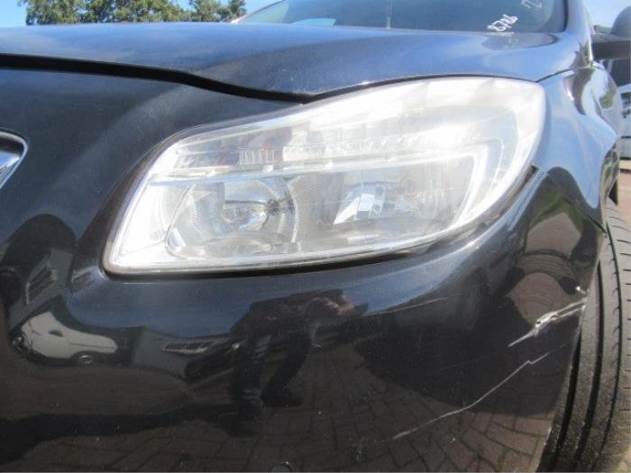 Opel Insignia Sports Tourer 2.0 CDTI 16V 160 Ecotec Sloopvoertuig (2013, Zwart)