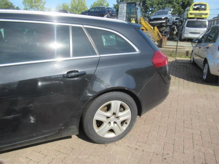 Opel Insignia Sports Tourer 2.0 CDTI 16V 160 Ecotec Sloopvoertuig (2013, Zwart)