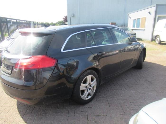 Opel Insignia Sports Tourer 2.0 CDTI 16V 160 Ecotec Sloopvoertuig (2013, Zwart)