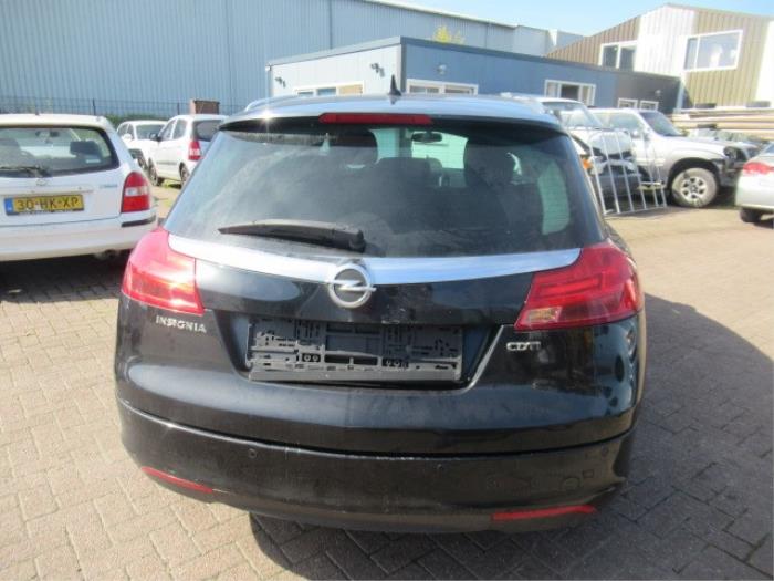 Opel Insignia Sports Tourer 2.0 CDTI 16V 160 Ecotec Sloopvoertuig (2013, Zwart)