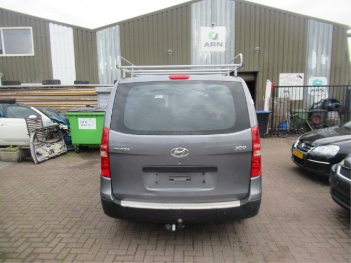Hyundai H-300 2.5 CRDi Sloopvoertuig (2009, Grijs)
