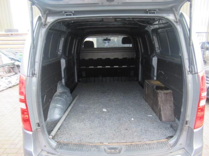 Hyundai H-300 2.5 CRDi Sloopvoertuig (2009, Grijs)