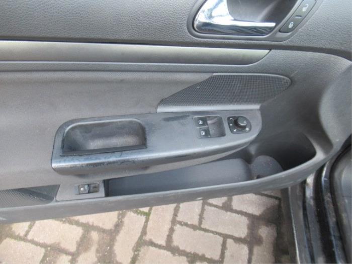 Volkswagen Golf V 1.6 Sloopvoertuig (2007, Zwart)