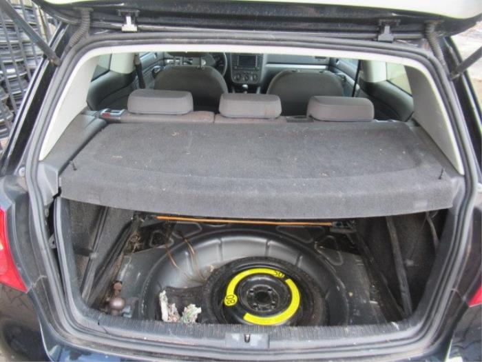 Volkswagen Golf V 1.6 Sloopvoertuig (2007, Zwart)