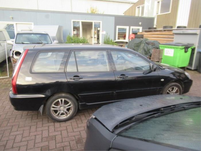 Mitsubishi Lancer Wagon 1.6 16V Sloopvoertuig (2006, Zwart)