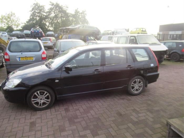 Mitsubishi Lancer Wagon 1.6 16V Sloopvoertuig (2006, Zwart)