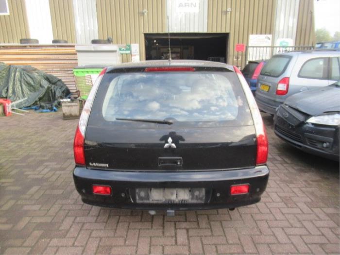 Mitsubishi Lancer Wagon 1.6 16V Sloopvoertuig (2006, Zwart)