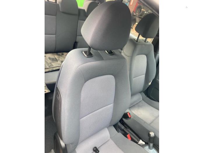 Mitsubishi Colt 1.3 16V Sloopvoertuig (2006, Zwart)