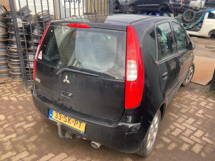 Mitsubishi Colt 1.3 16V Sloopvoertuig (2006, Zwart)