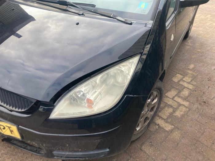 Mitsubishi Colt 1.3 16V Sloopvoertuig (2006, Zwart)