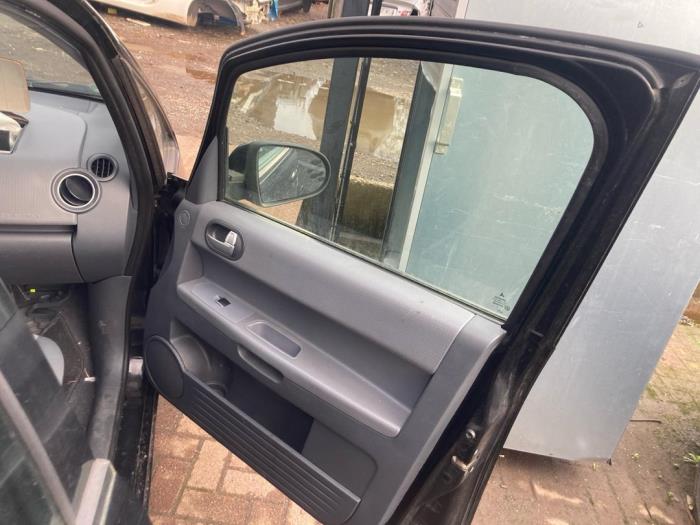 Mitsubishi Colt 1.3 16V Sloopvoertuig (2006, Zwart)