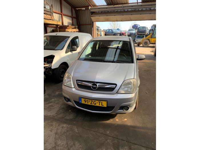 Opel Meriva 1.4 16V Twinport Sloopvoertuig (2008, Zilvergrijs)
