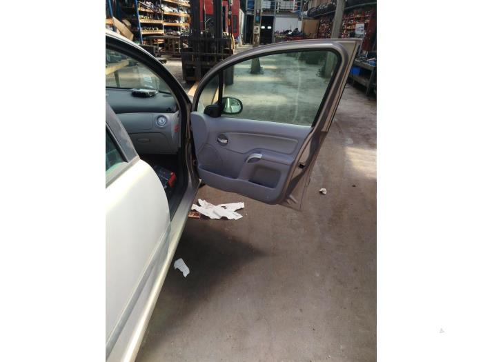 Citroen C3 1.1 Sloopvoertuig (2005, Beige)