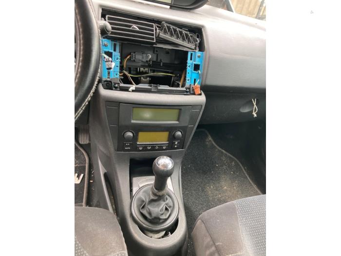 Citroen C4 Berline 1.6 16V Sloopvoertuig (2008, Grijs)