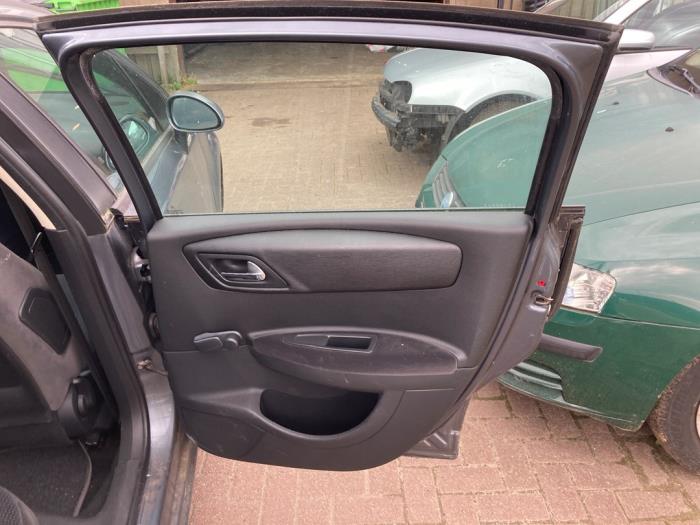 Citroen C4 Berline 1.6 16V Sloopvoertuig (2008, Grijs)