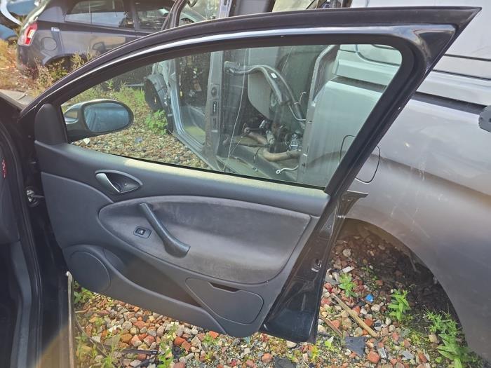 Citroen C5 II Berline 2.0 16V Sloopvoertuig (2005, Grijs)