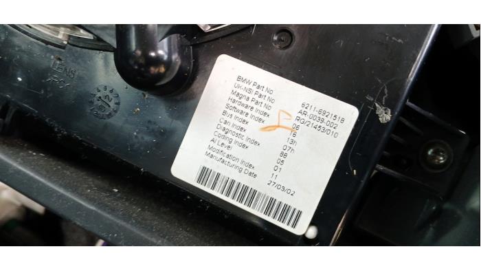 BMW Mini One/Cooper 1.6 16V One Sloopvoertuig (2002, Geel)